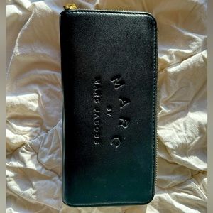 Marc Jacobs wallet